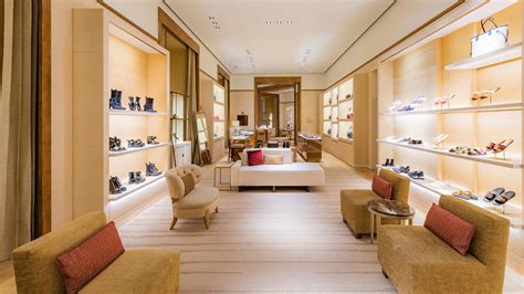 best place to buy louis vuitton in italy|buying louis vuitton in italy.